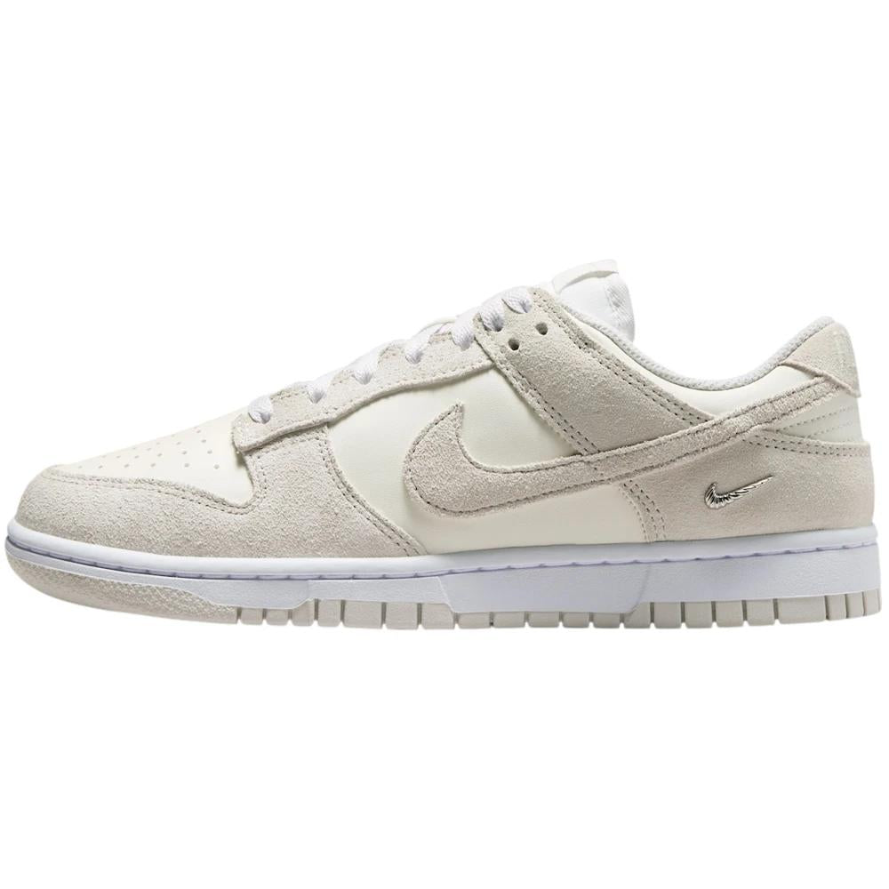 Nike Wmns Dunk Low SE Femenino